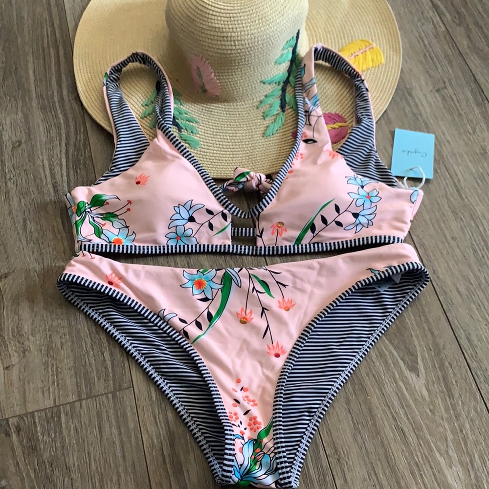 Two piece reversible bikini.
